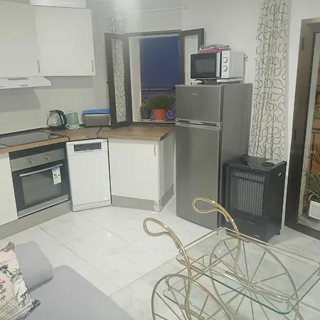 شقة Piso Junto Al Mar De 80m²